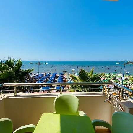 Star * Durres